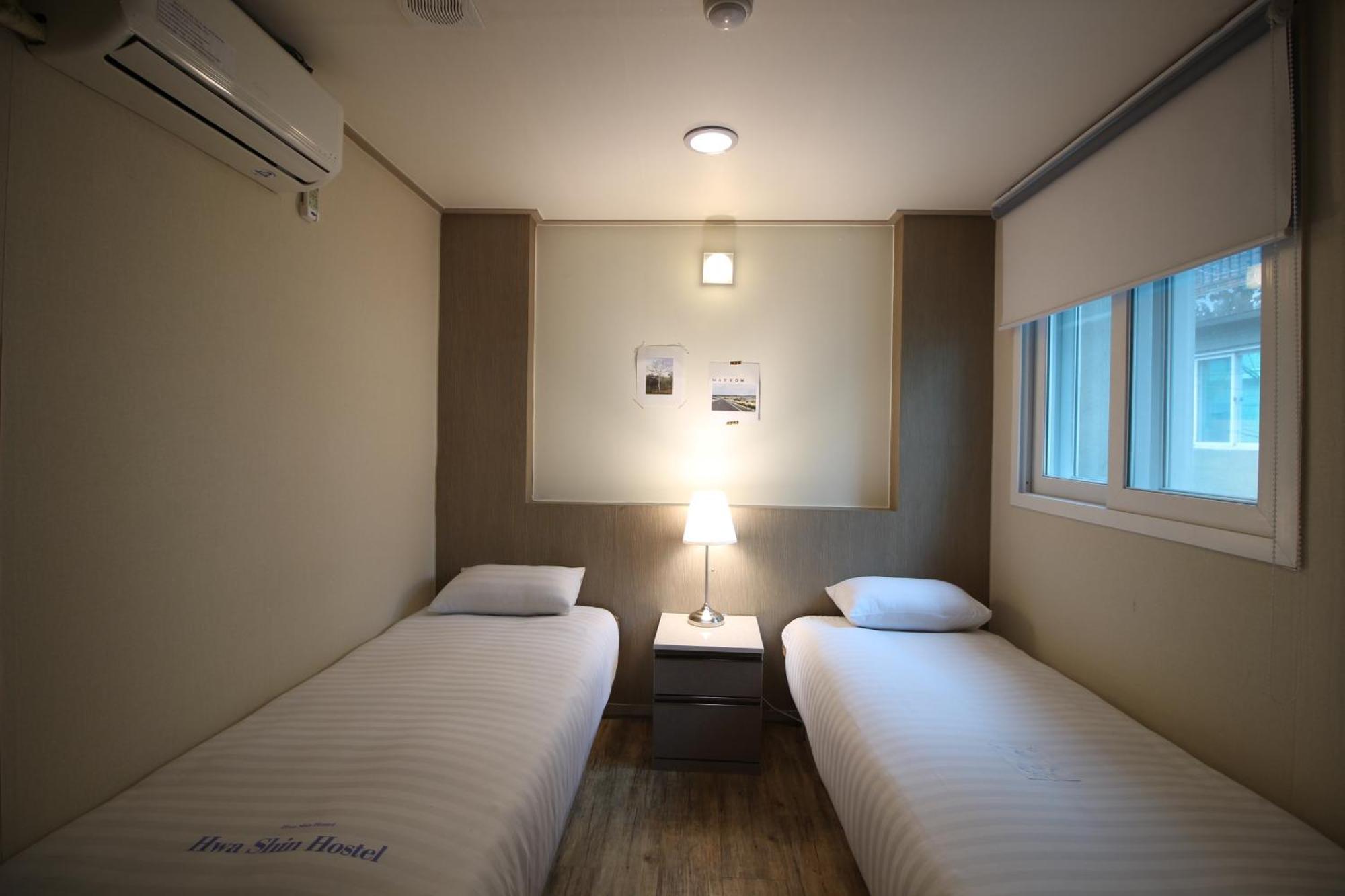 东大门华新旅馆 * 首爾