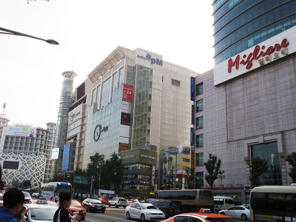 东大门华新旅馆 *