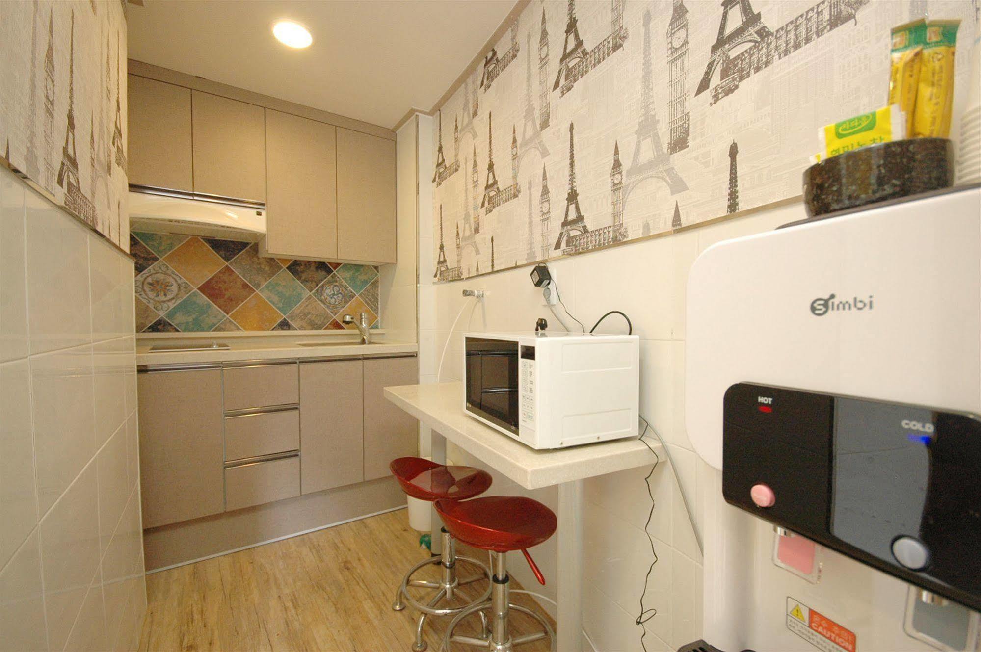 Dongdaemun Hwashin Hostel *
